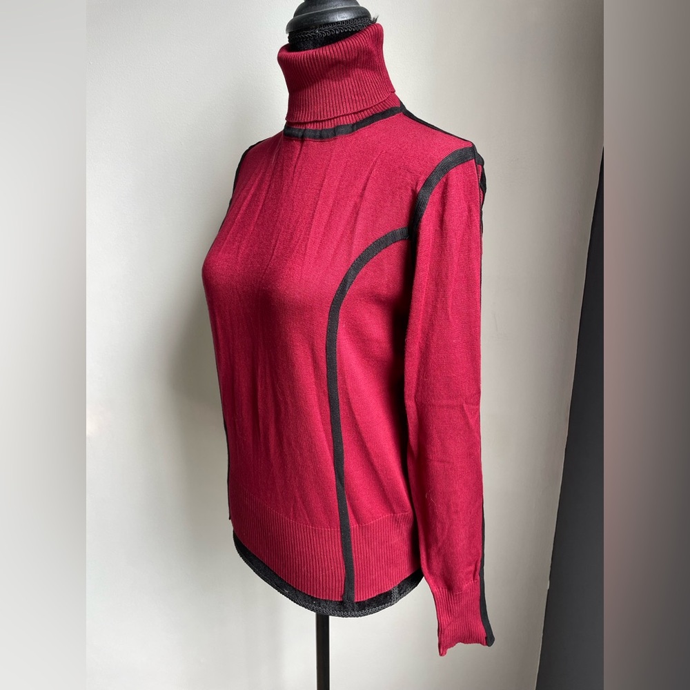Carmen Red and Black Turtleneck Sweater Small